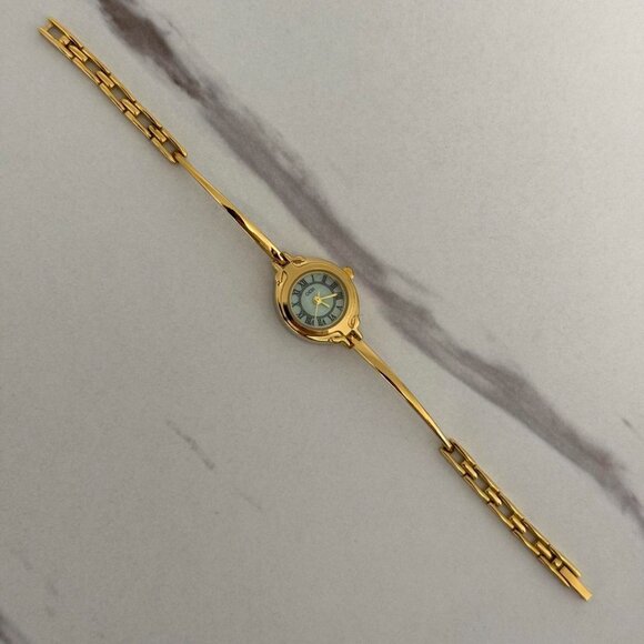 Sku 0443 cute gold blue mini watch gold bracelet vintage style + in a gift bag